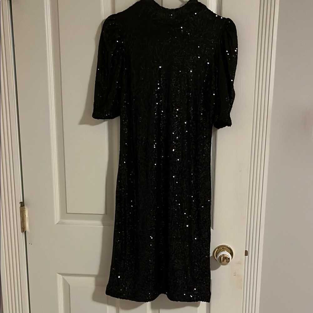 NWT Joie Mock Neck Mini Dress
Size: XS